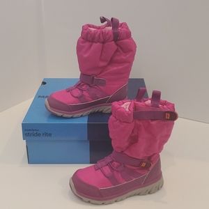 made to play sneaker boot